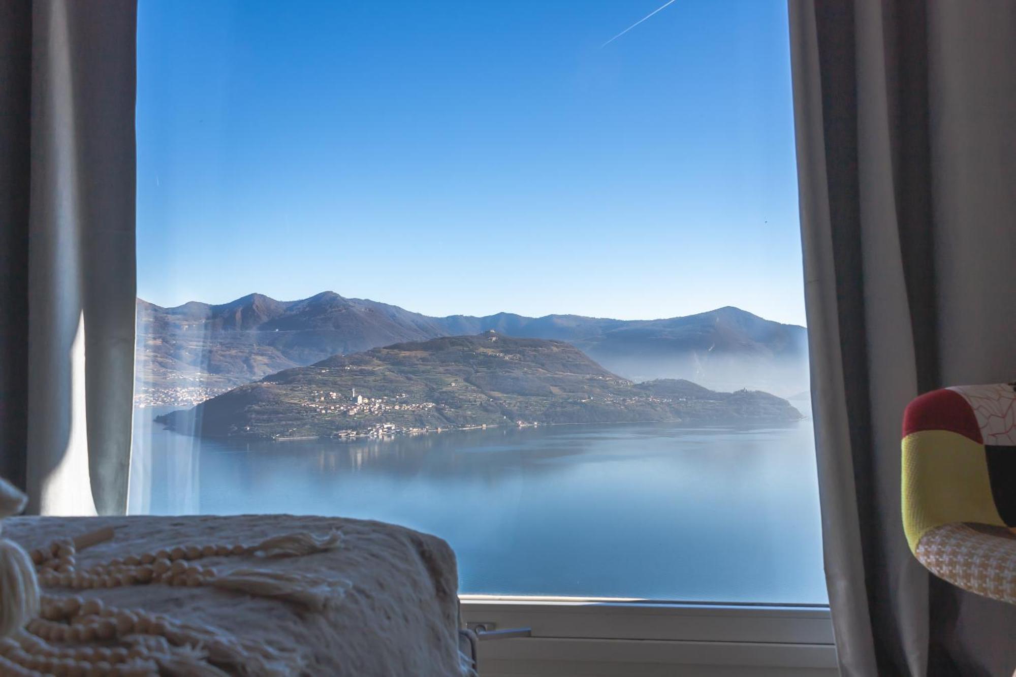 Mia Isola With Lake View, Garden And Swimming Pool Parzanica Екстериор снимка