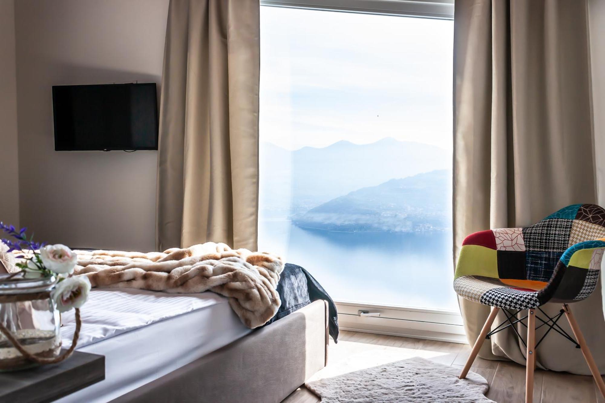 Mia Isola With Lake View, Garden And Swimming Pool Parzanica Екстериор снимка