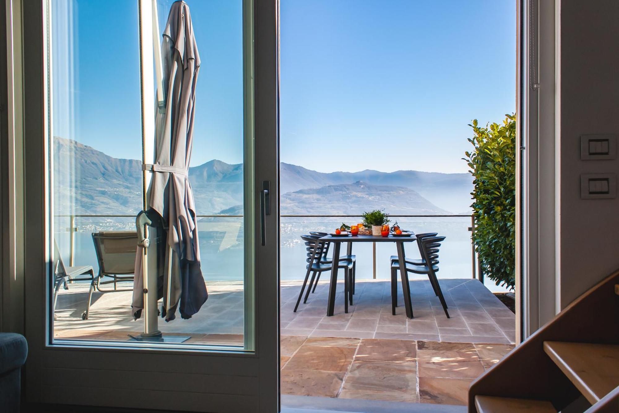 Mia Isola With Lake View, Garden And Swimming Pool Parzanica Екстериор снимка