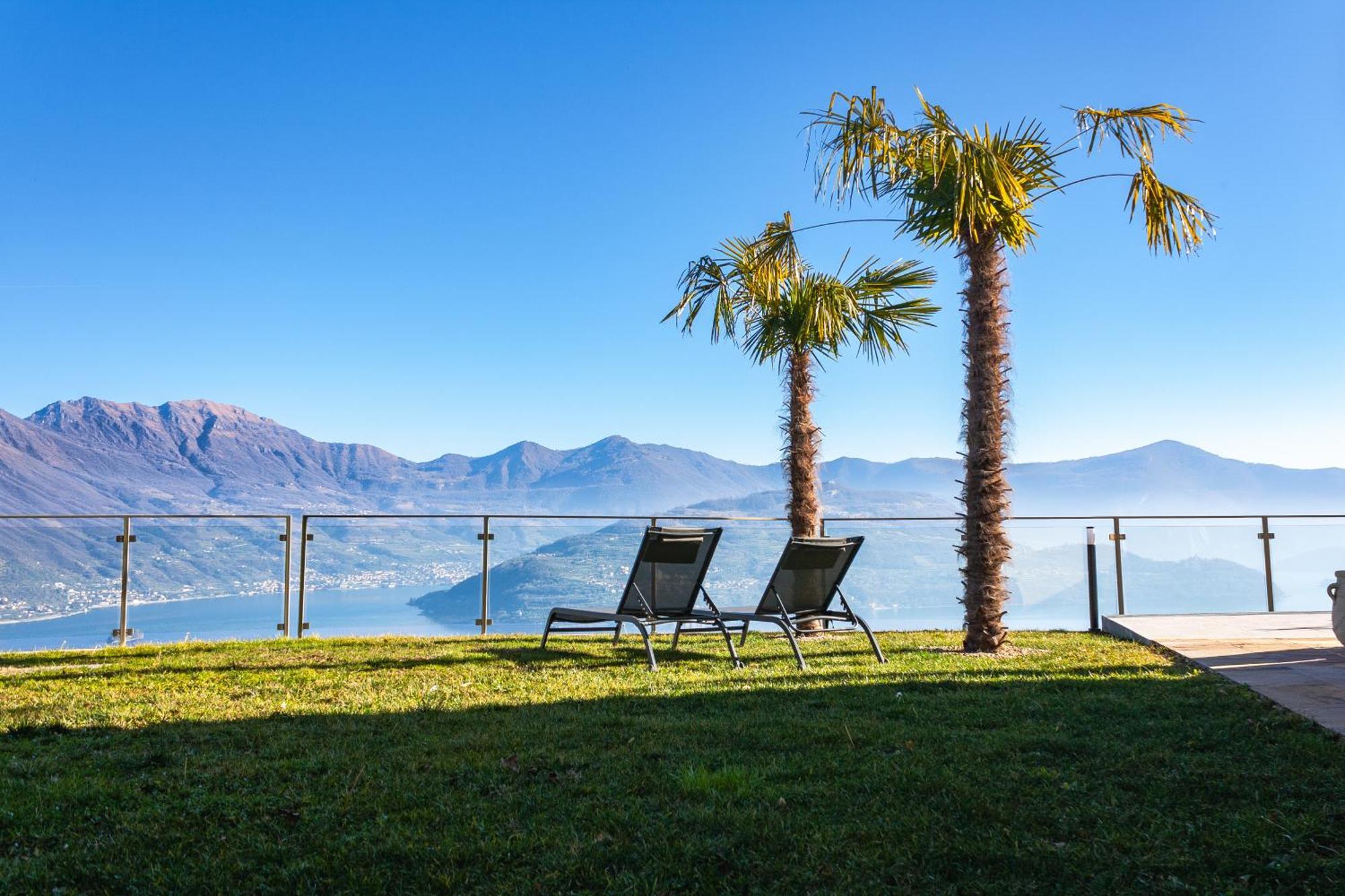 Mia Isola With Lake View, Garden And Swimming Pool Parzanica Екстериор снимка
